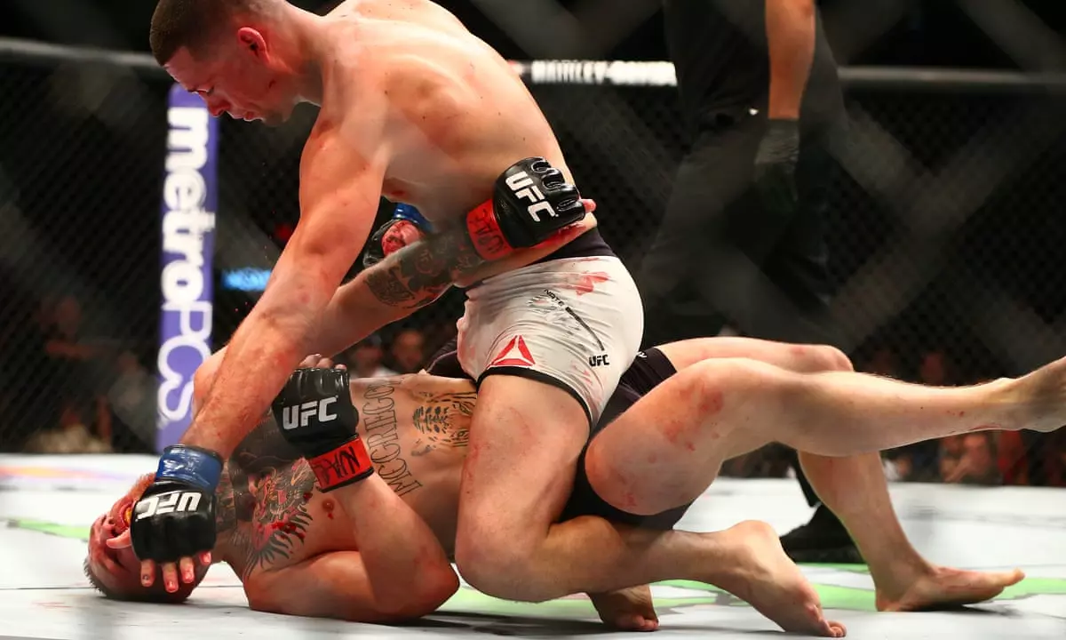 Survivant du terr0risme grâce au MMA, il met KO le meilleur ami de Conor McGregor